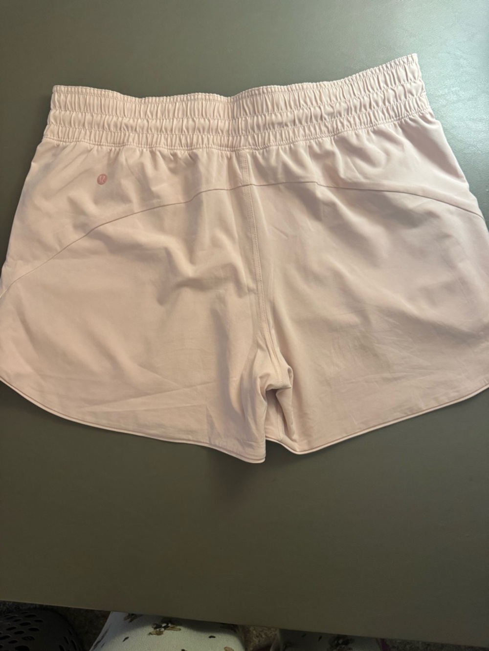 Lululemon Reversible Drawstring Shorts- size 10 - Picture 4 of 4